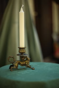 Image 5 of Total wilder Kerzenständer mit Bestienfuss, wie aus dem (Grusel-)Märchen