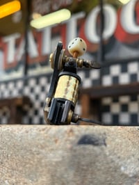 Image 3 of WEBBED CRACKER LINER 403