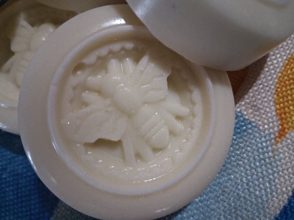 Image of Country Comfort Clove & Patchouli Wax Melts