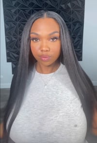 24” Kinky Straight V-Part Wig (Nadula)