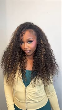 Image 2 of Waterwave highlight half wig 