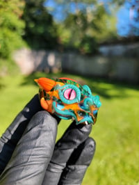 Image 3 of Exp Green Fire Dragon Head Pendant