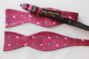 Pinkiebow Tie