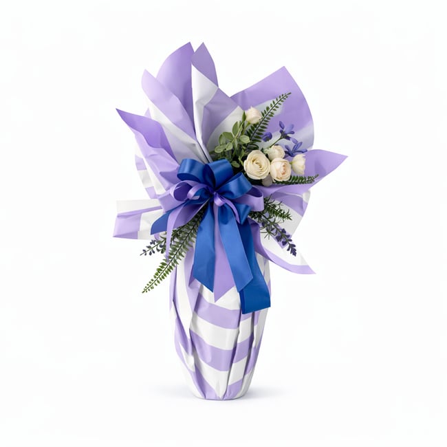 Uovo di Pasqua Artigianale di Cioccolato Fondente o al Latte - a righe lilla e bianche