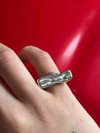 Image 3 of Ring Size 50