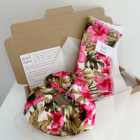 Image 1 of Pink Tropical Flowers - Scrunchie & Posh Flannel Set