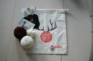 Image of Oh Deer! Knitting Kit