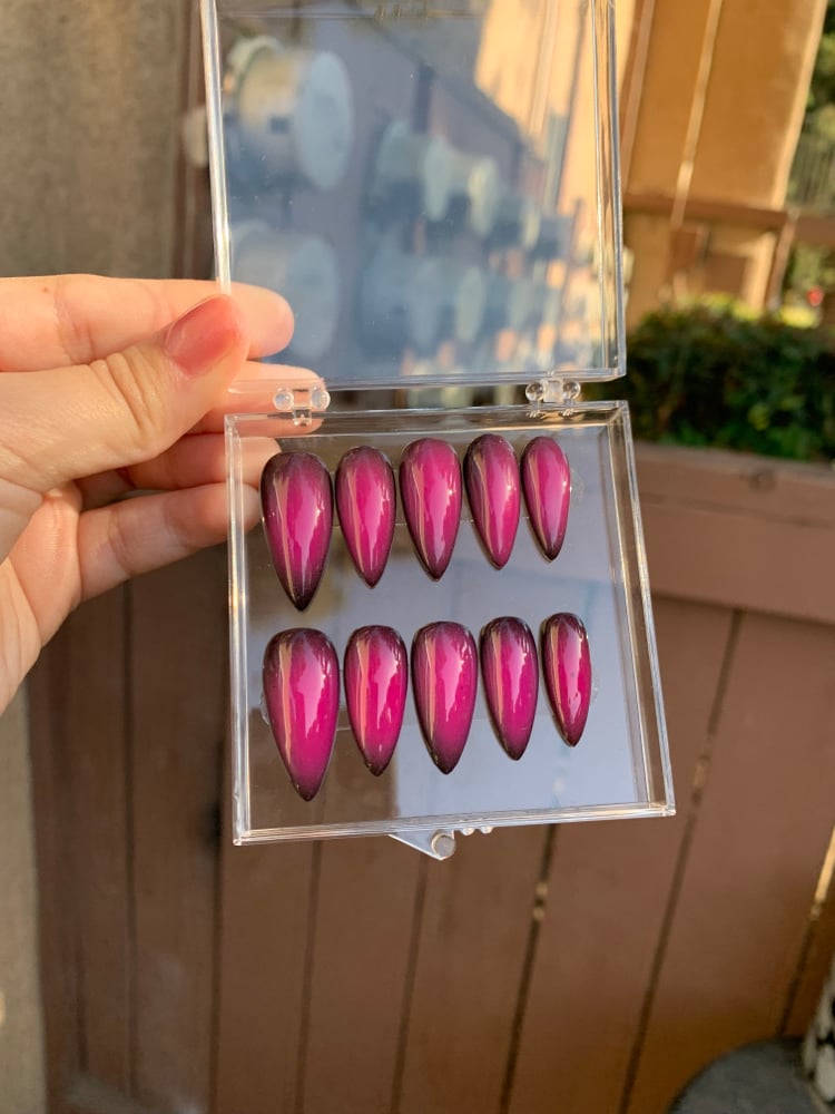 Image of Aura Pink & Black 
