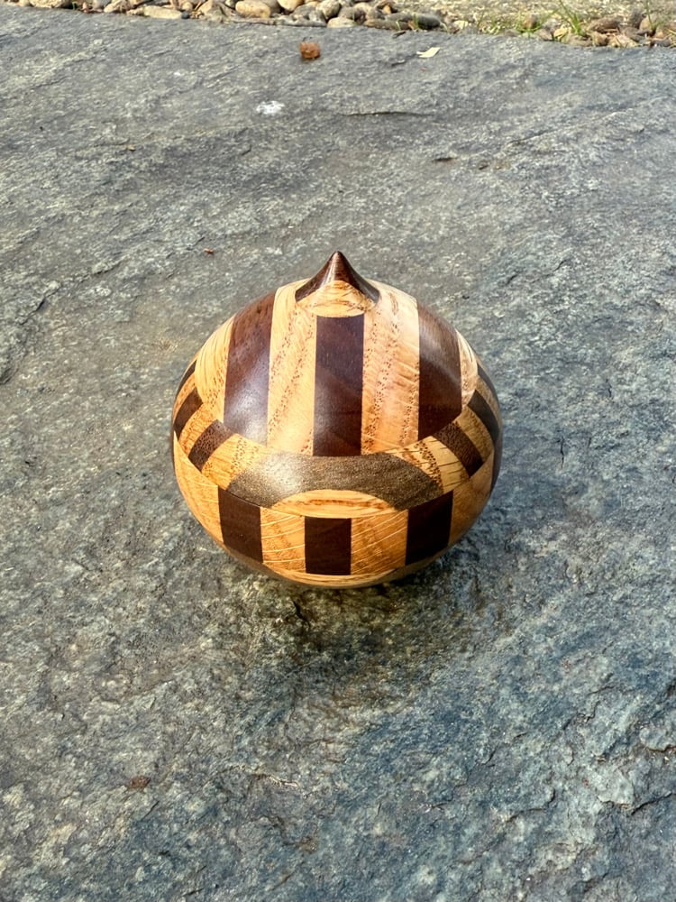 Image of Lidded Hōju in Walnut/White Oak