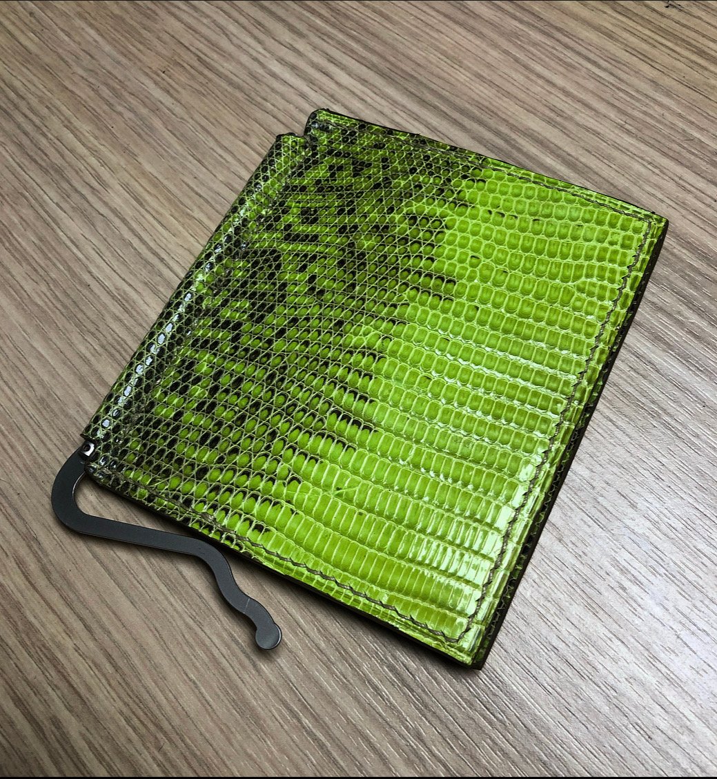 Image of Green Lizard Card Holder N°2 With Money Clip