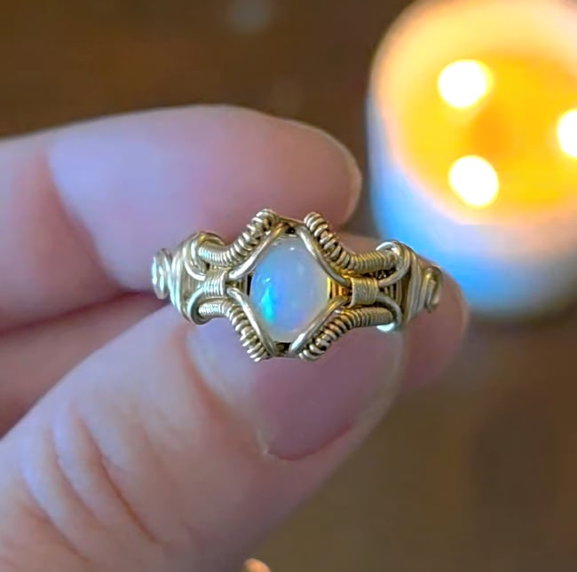 Opal Elegance bronze size 7
