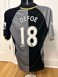 Image 3 of Tottenham Hotspur “DEFOE 18” 2012/13 Third Shirt + PL patches (M)