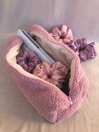 Image 1 of Kosmetyczka Baranek SMOKY ROSE - na prostownicę, lokówkę i akcesoria do włosów