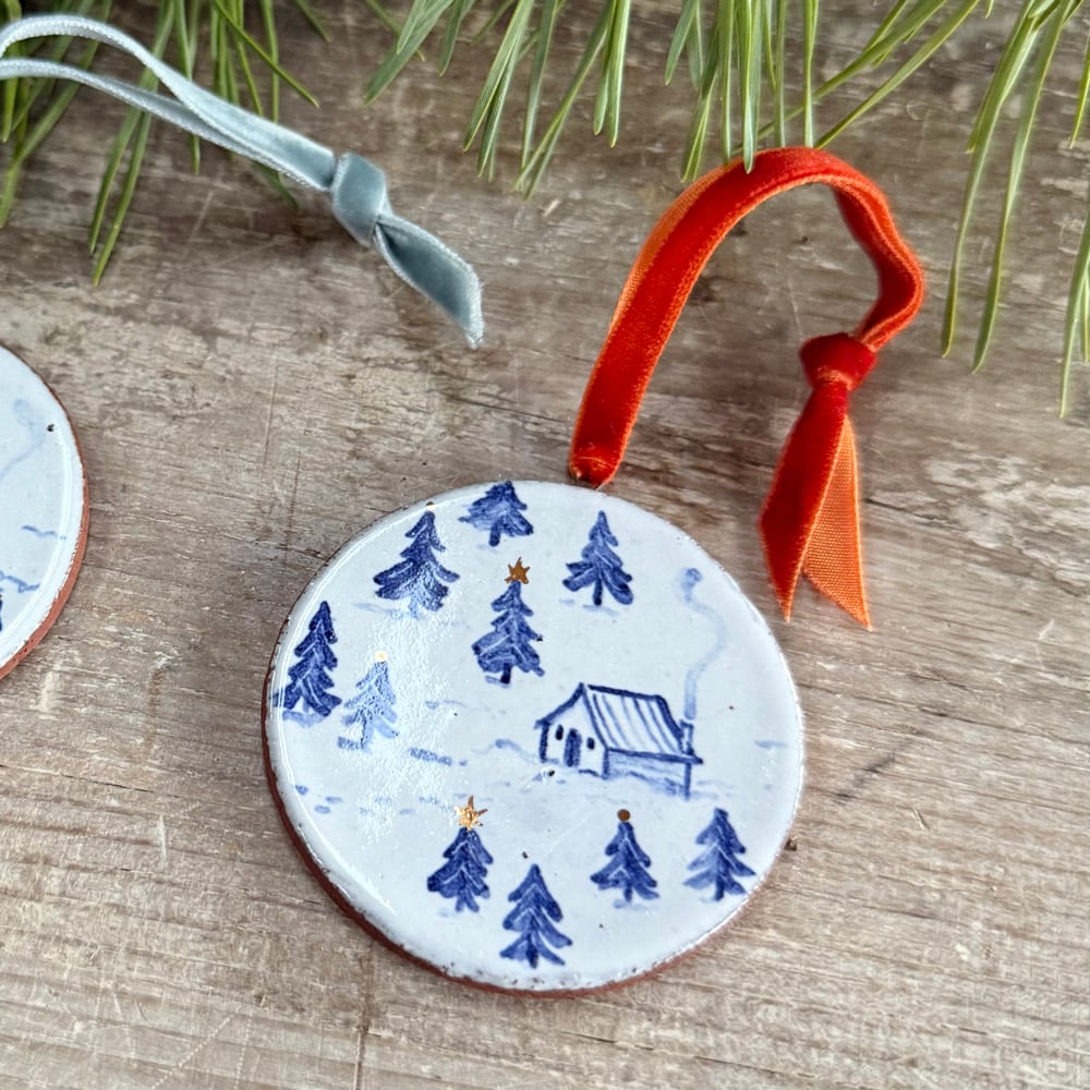 Christmas Cabin Dec - Small, Multi-Stars | Skratch Studio