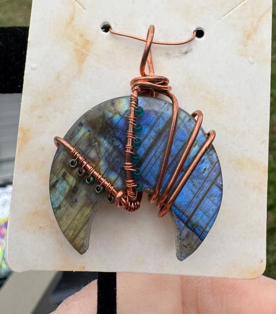 Image of Labradorite Moon Pendant. 