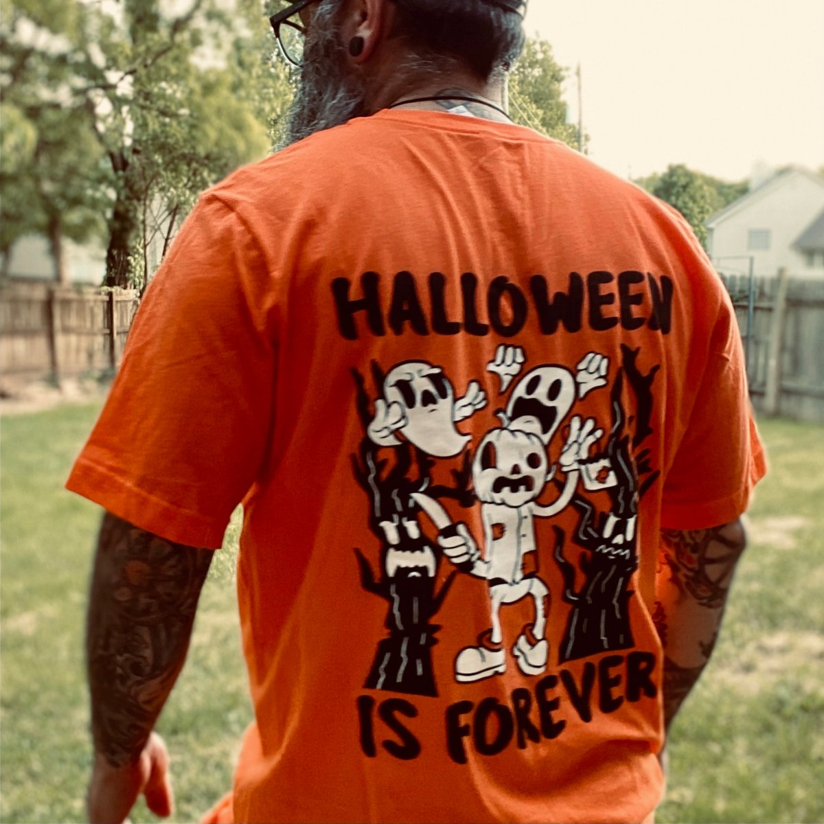 HALLOWEEN IS FOREVER T-SHIRT / HOODIE