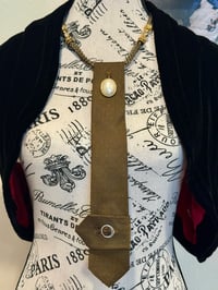 Image 4 of Midnight Tailsman