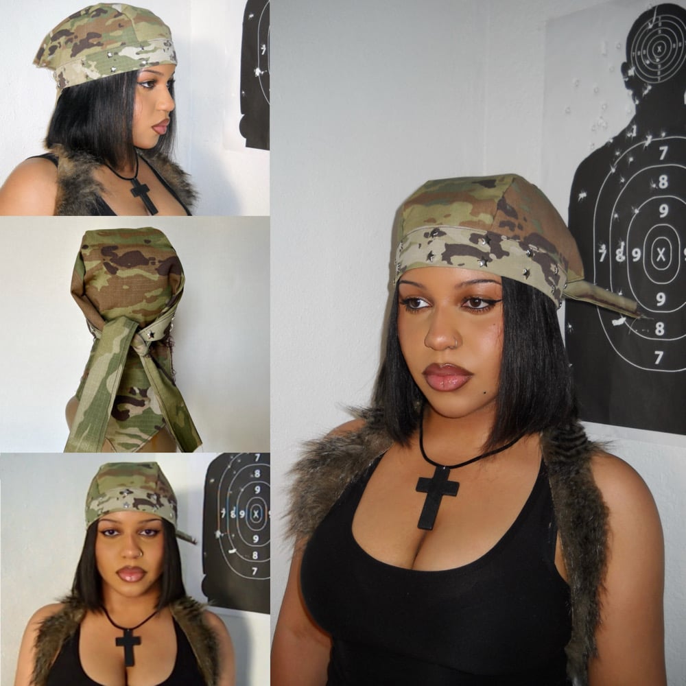 Image of [ 5TAR CAMO ] headscarf *
