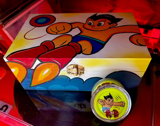 Image of Astroboy Duncan Freehand One with wood box