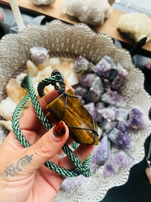 Image of Tigers eye wand necklace green 