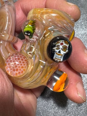 Image of Pocket hand jamming Sherlock 