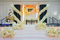 Image 5 of White Runner /Floor Flower 