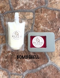 Bombshell 6.5 oz squeezable wax melt & 4 oz car freshie tin gift set