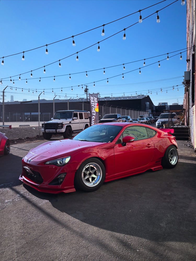 Image of Rocket Bunny 86 LEEN Collectible Pin