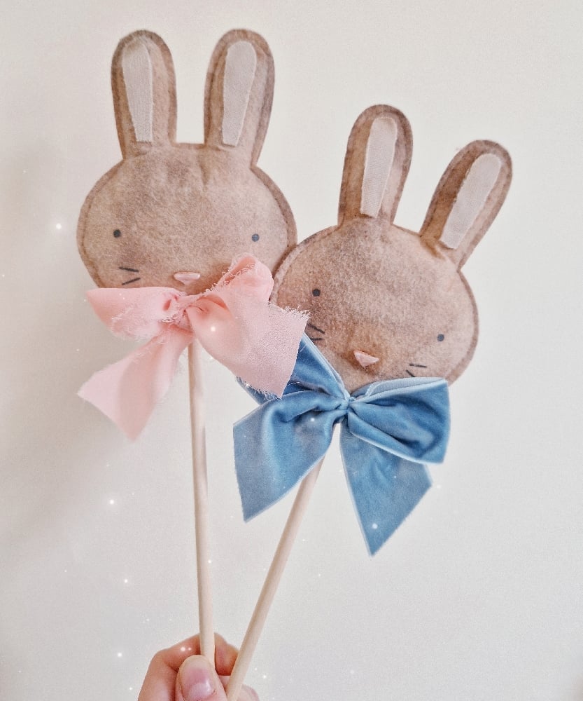 Image of TENNER TUESDAY Peter and Flopsy Bunny Wands. Please make your selection.