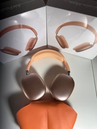 AirPods Max Orange