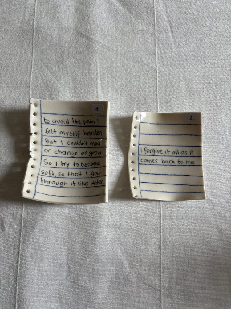 Image of porcelain love notes M