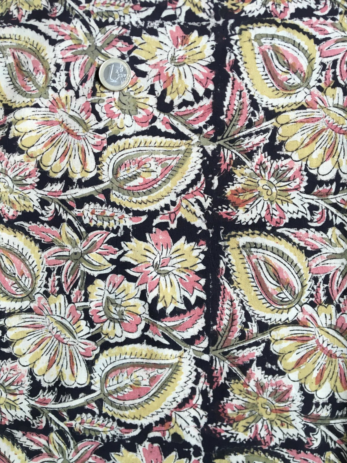 Image of kalamkari fleurs et feuilles 