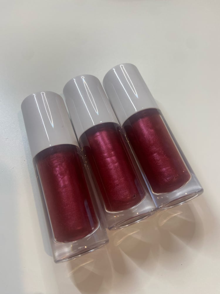 Image of frosted berry lipgloss