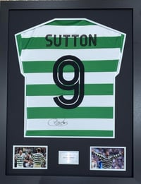 Signed Framed Chris Sutton Celtic FC Shirt