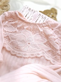 Image 3 of Newborn set for photoshoot - Vicky - onesie and sleep hat - peachy pink