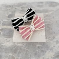 Image 1 of STRIPES PEARL HAIR BOW
