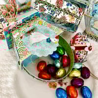 Image 4 of Paper Spring Basket 