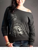 Image of 80s Long Sleeve Feathered Skull