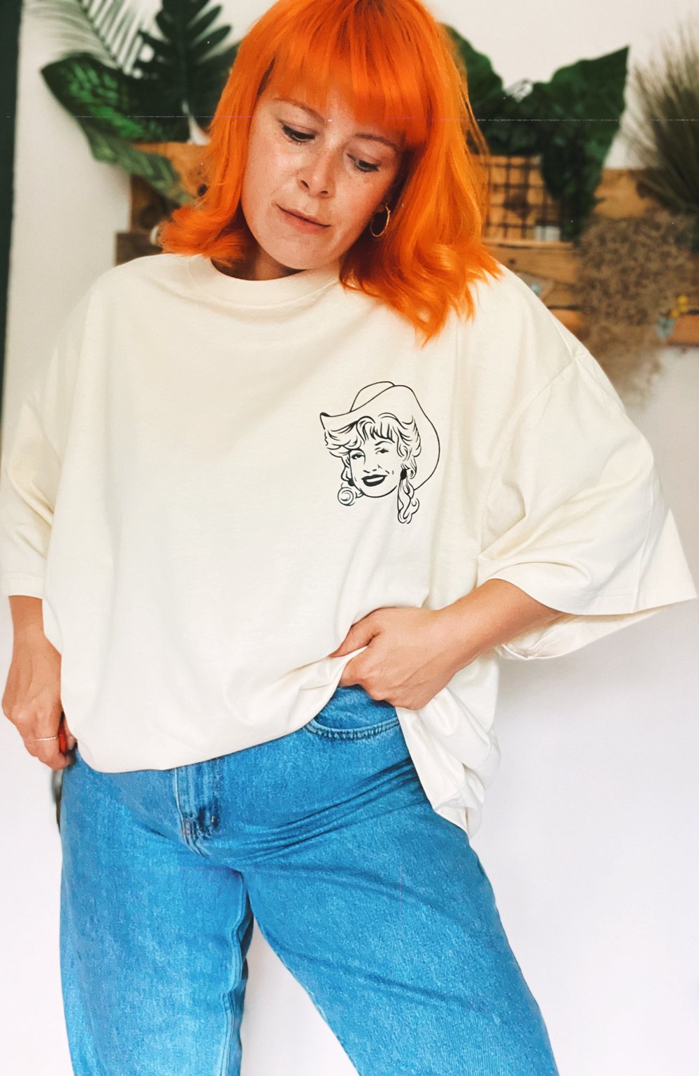 Image of Dolly boots tee 