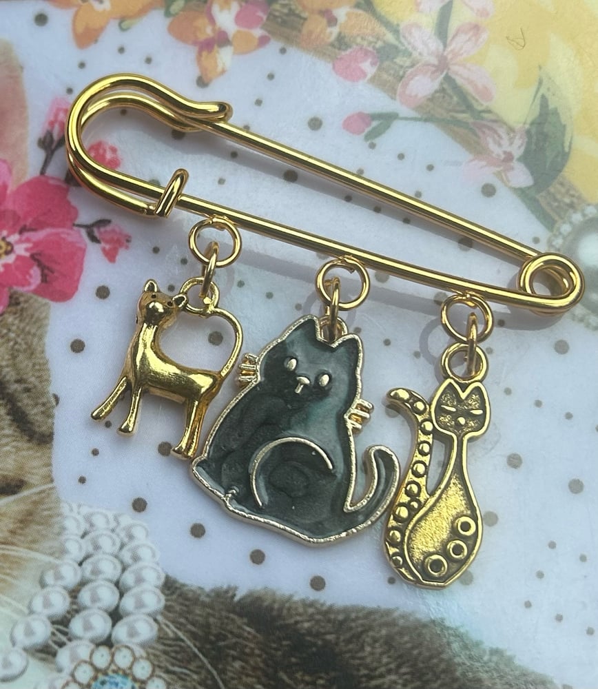 Image of Cute cats safety pin brooch 