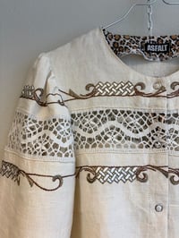 Image 2 of Molly, flower embroidery (small)