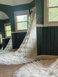 Image 9 of 1970s Immaculate Tiered Lace