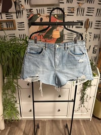 Distressed denim shorts 