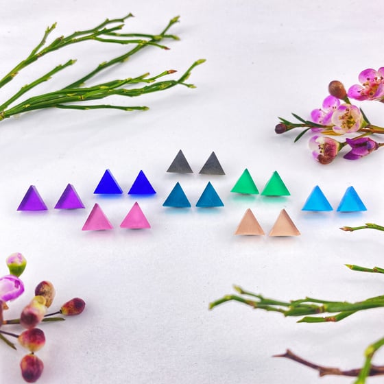 Image of Triangle s barevné zrcadlové