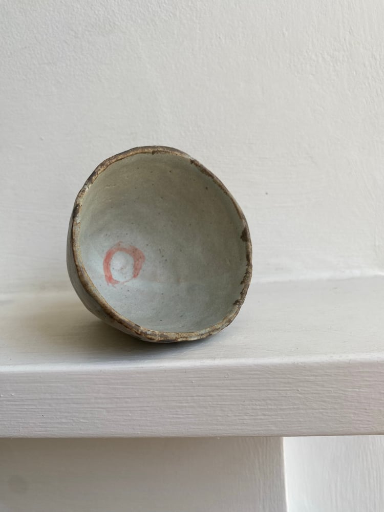 Deep footed bowl (soft black/red crest) Image 3