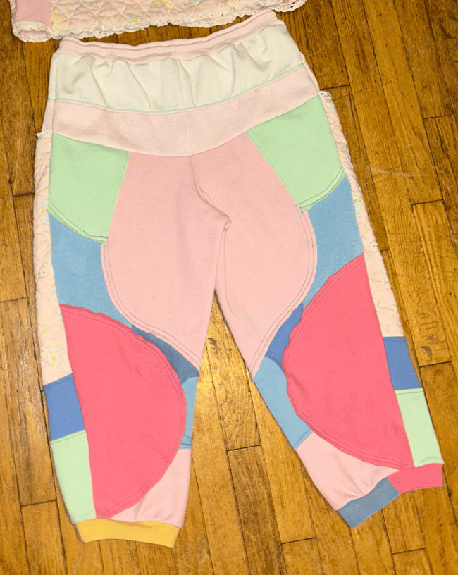 Baby Blanket Sweatpants, size L