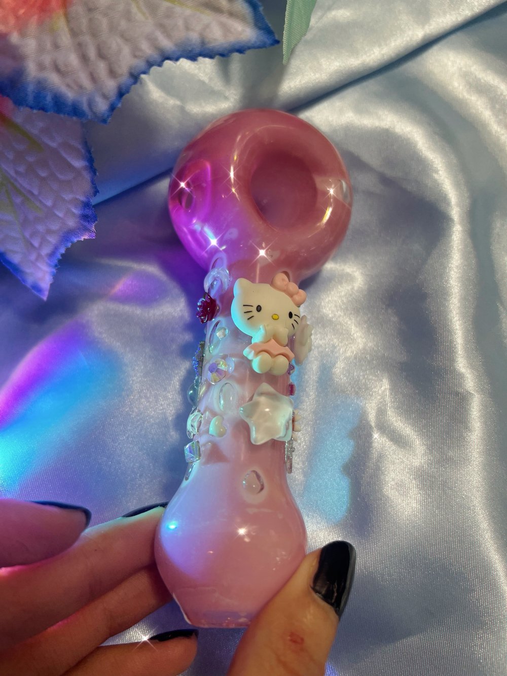 Large pink Hello Kitty Pipe 💕⭐️