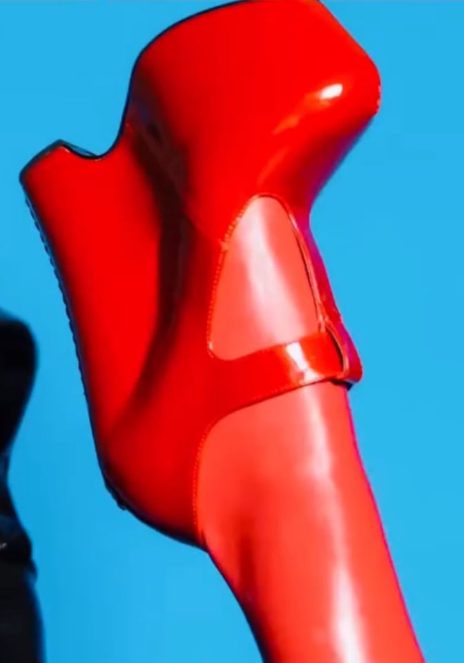 Von D Shoe US9 fetish red RRP $250