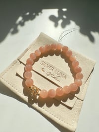 Image 2 of peach moonstone bracelet 橙月光手链
