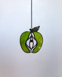 Image 4 of Eve’s Apple 